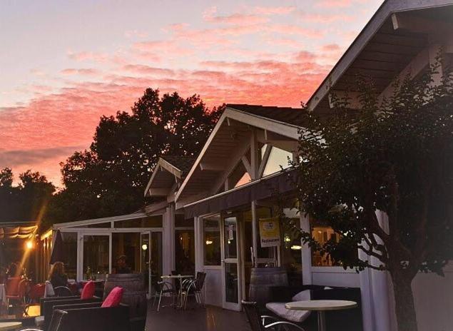 Au P'Tit Creux Des Landes Hotel Ychoux Exterior foto