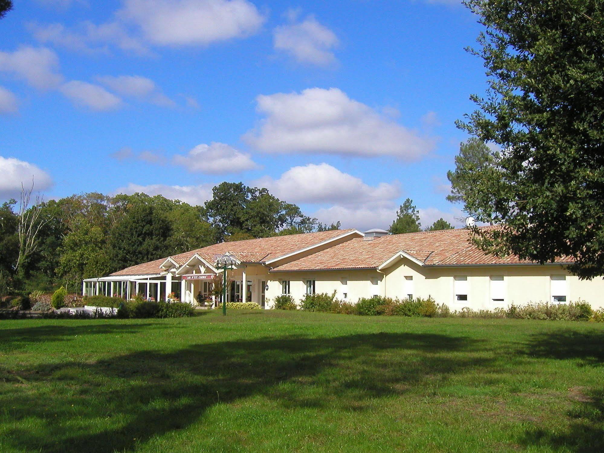 Au P'Tit Creux Des Landes Hotel Ychoux Exterior foto